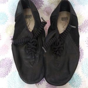 Girls jazz shoes